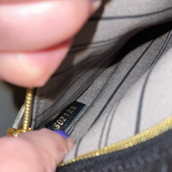 Pochette Metis black empreinte with dust bag, box. - Picture 8 of 13